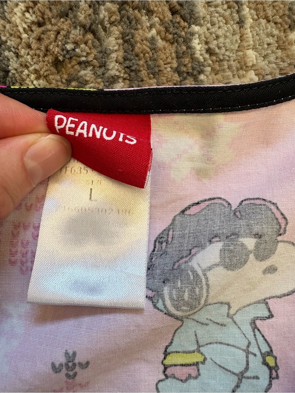 Peanuts Scrub Top - Picture 3 of 3